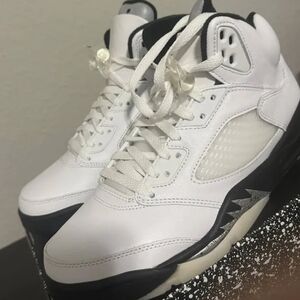 Jordan Retro Sail  Black and White Mens 7.5